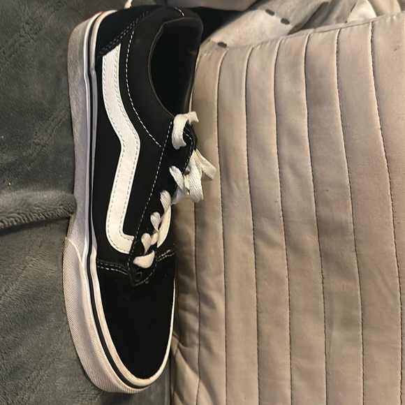 Black vans - Picture 1 of 5
